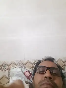 Snapshot of Hot-boy077 chatting on 11-16-25, 05:29 Hot-boy077 online show from 11-16-25, 05:29