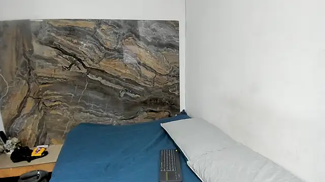 Snapshot of Alexayblake chatting on 10-01-25, 07:42 Alexayblake online show from 10-01-25, 07:42