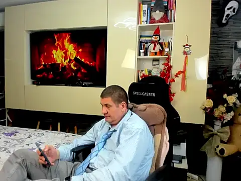 SpartacusDaddy48 online show from 03-10-26, 04:56