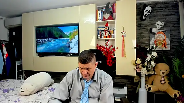 SpartacusDaddy48 online show from 03-31-26, 06:36