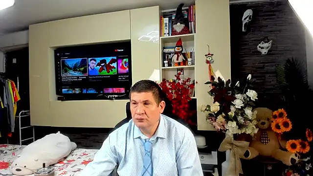 Snapshot of SpartacusDaddy48 chatting on 06-04-26, 05:30 SpartacusDaddy48 online show from 06-04-26, 05:30
