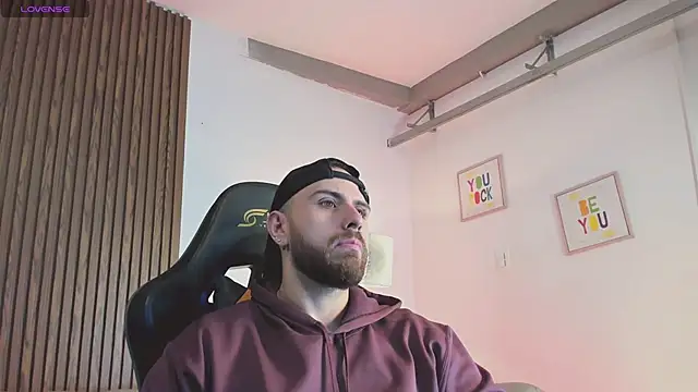 Maximo Wolff online show from 01-13-26, 08:03