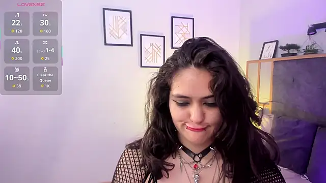 Snapshot of Azurra_amatto2 chatting on 11-26-25, 11:06 Azurra amatto2 online show from 11-26-25, 11:06