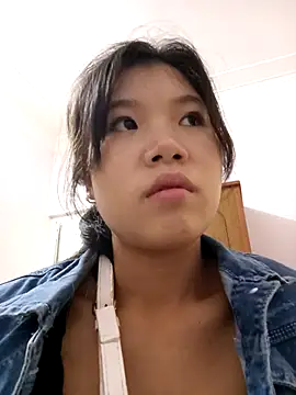 Snapshot of Adsatoh chatting on 11-04-25, 09:30 Adsatoh online show from 11-04-25, 09:30