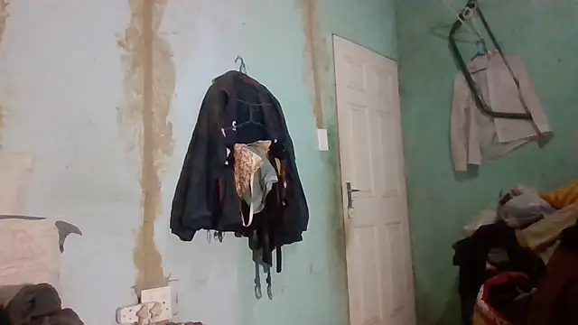 Nicky52 online show from 11-20-25, 05:45