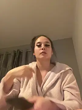 Snapshot of LollyLove_ chatting on 02-19-26, 09:11 LollyLove online show from 02-19-26, 09:11