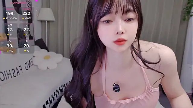 uikyy1 online show from 04-06-26, 07:31