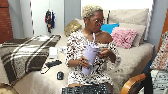 Kay-Tee online show from 10-09-25, 07:06