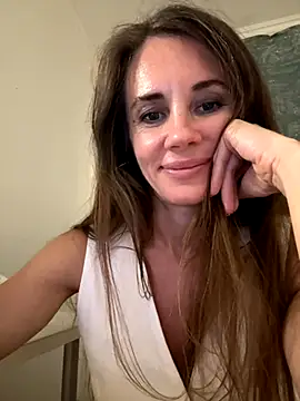 LucieMack online show from 09-10-25, 09:15