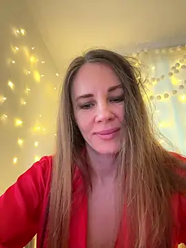 LucieMack online show from 01-15-26, 05:23