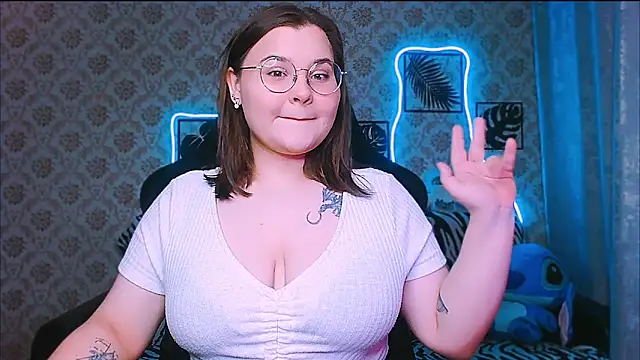 InLoveWithLife26 online show from 11-25-25, 08:36