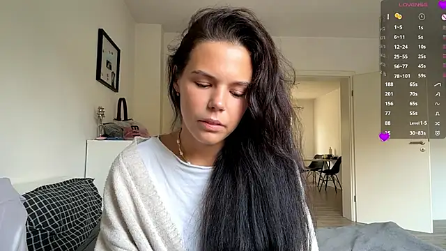 MaydaCornwall online show from 10-17-25, 07:11