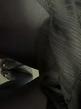 HiddenHoneyLDN online show from 09-19-25, 07:54