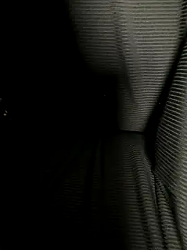 HiddenHoneyLDN online show from 12-22-25, 10:56