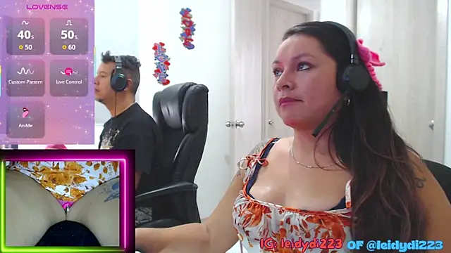 leidydi223 online show from 09-19-25, 03:24