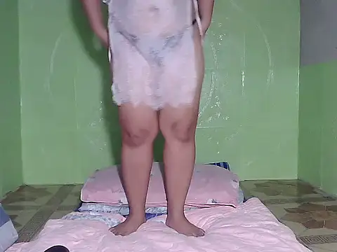 Mahalia 69 online show from 10-17-25, 08:55