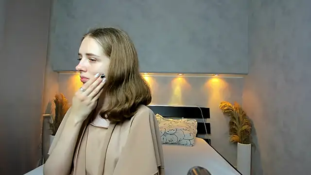 Camilla Kelly online show from 09-11-25, 12:11