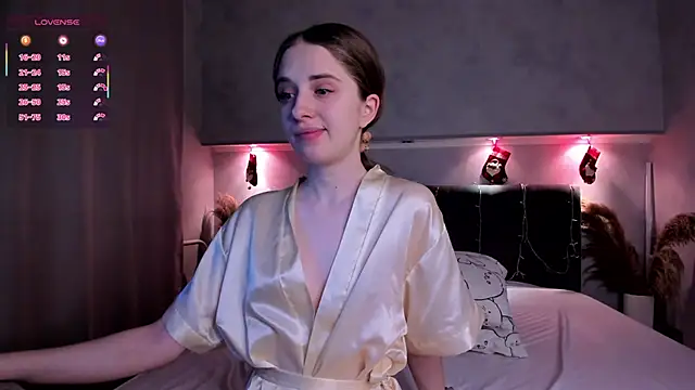 Camilla Kelly online show from 02-10-26, 01:10