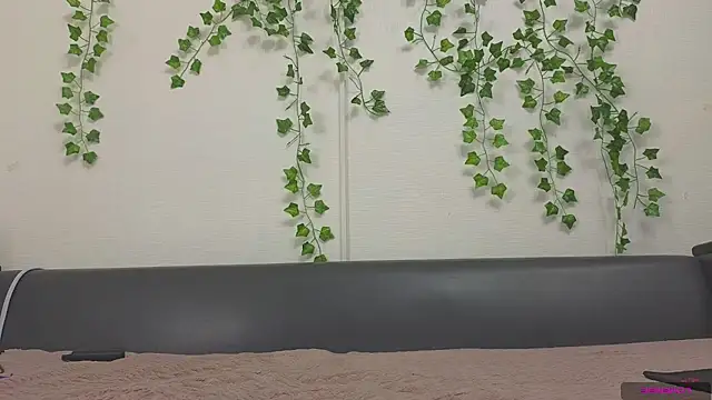 Olivia Rid  online show from 10-23-25, 08:07