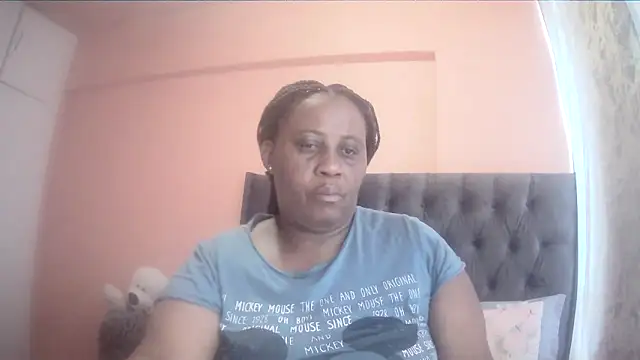 HUGEASSXXXXX online show from 03-18-26, 05:21