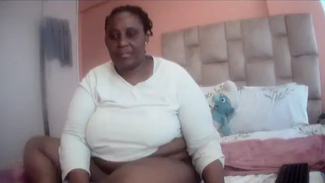 HUGEASSXXXXX online show from 04-25-26, 01:41