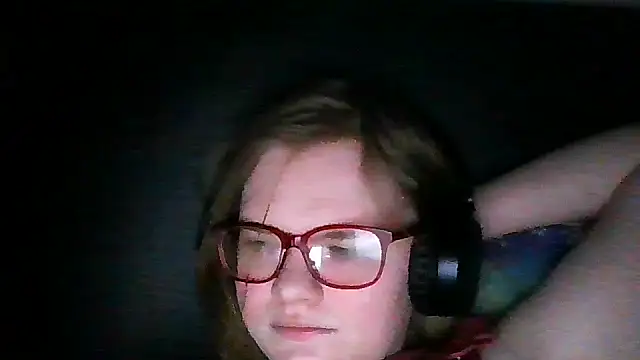 Snapshot of Moonolighta chatting on 01-17-26, 02:55 Moonolighta online show from 01-17-26, 02:55