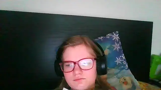 Snapshot of Moonolighta chatting on 02-01-26, 08:13 Moonolighta online show from 02-01-26, 08:13