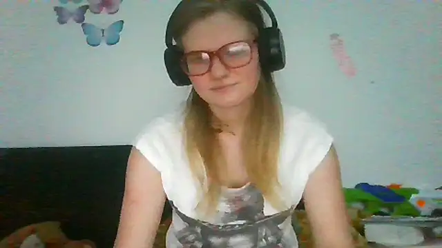 Snapshot of Moonolighta chatting on 03-02-26, 01:18 Moonolighta online show from 03-02-26, 01:18