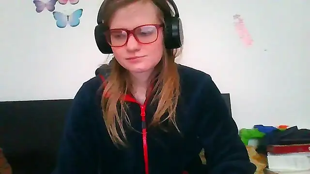 Snapshot of Moonolighta chatting on 03-08-26, 01:26 Moonolighta online show from 03-08-26, 01:26