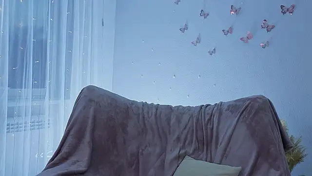 BlushinBloom online show from 02-25-26, 05:50