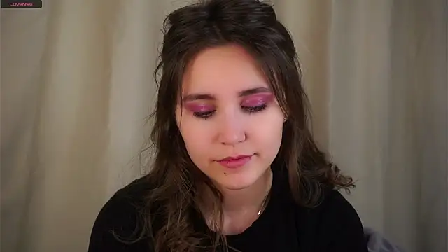 EthalFlowers online show from 11-22-25, 01:15