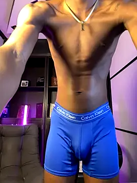 Brycce santos online show from 10-31-25, 02:29