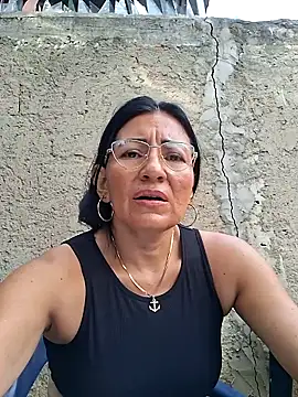 Snapshot of maturexxxnaughty chatting on 10-30-25, 12:17 maturexxxnaughty online show from 10-30-25, 12:17