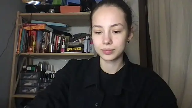 Snapshot of Yuna5343 chatting on 12-15-25, 08:13 Yuna5343 online show from 12-15-25, 08:13