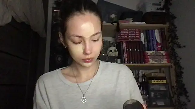 Yuna5343 online show from 04-20-26, 07:37