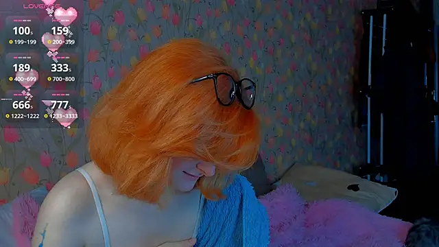 Snapshot of Squirrel_Bunny chatting on 10-13-25, 08:31 Squirrel Bunny online show from 10-13-25, 08:31