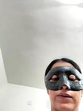 Snapshot of Lusty_Desi chatting on 11-15-25, 01:36 Lusty Desi online show from 11-15-25, 01:36