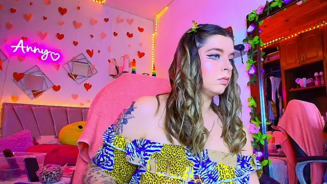 Snapshot of Anny_Hurtado chatting on 09-23-25, 07:55 Anny Hurtado online show from 09-23-25, 07:55