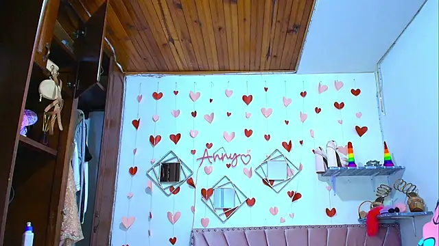 Snapshot of Anny_Hurtado chatting on 10-09-25, 08:34 Anny Hurtado online show from 10-09-25, 08:34