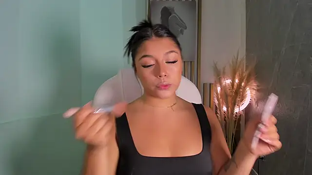 ShaniaDaniels online show from 04-20-26, 06:20