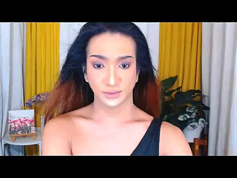 Snapshot of EmmaKantutera chatting on 11-30-25, 10:41 EmmaKantutera online show from 11-30-25, 10:41