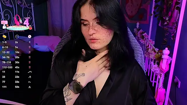 Snapshot of Dark_Shine chatting on 10-05-25, 05:39 Dark Shine online show from 10-05-25, 05:39