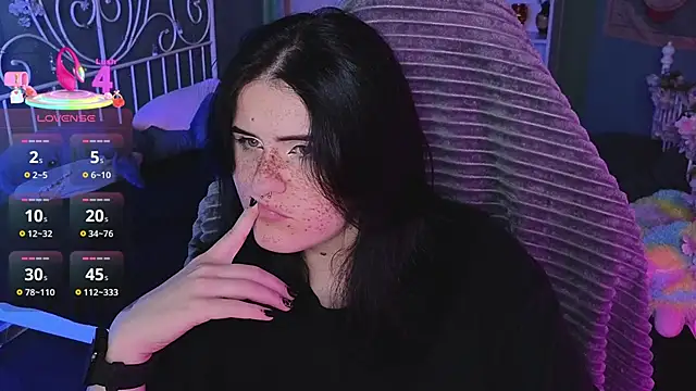 Snapshot of Dark_Shine chatting on 11-11-25, 10:48 Dark Shine online show from 11-11-25, 10:48