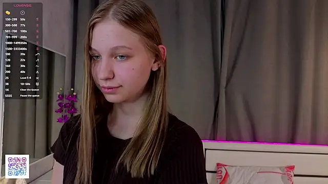 LynneHaviland online show from 10-15-25, 06:08