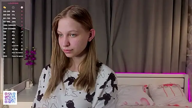 LynneHaviland online show from 10-16-25, 07:15