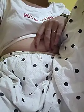 Snapshot of sanjana-hot chatting on 09-09-25, 04:28 sanjana-hot online show from 09-09-25, 04:28