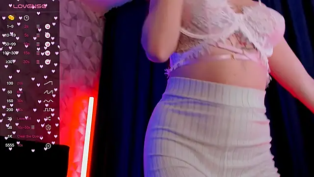 Snapshot of _ember_void_ chatting on 11-30-25, 01:15 ember void online show from 11-30-25, 01:15