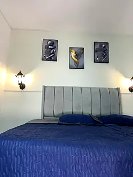 Samara Hadi  online show from 10-31-25, 08:54