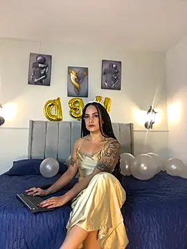 Samara Hadi  online show from 11-05-25, 10:21