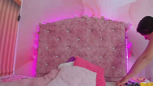 Mila grace  online show from 01-07-26, 06:32